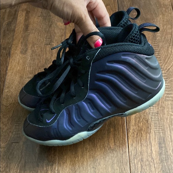 Stylish Black Kids Shoes - Picture 3 of 9